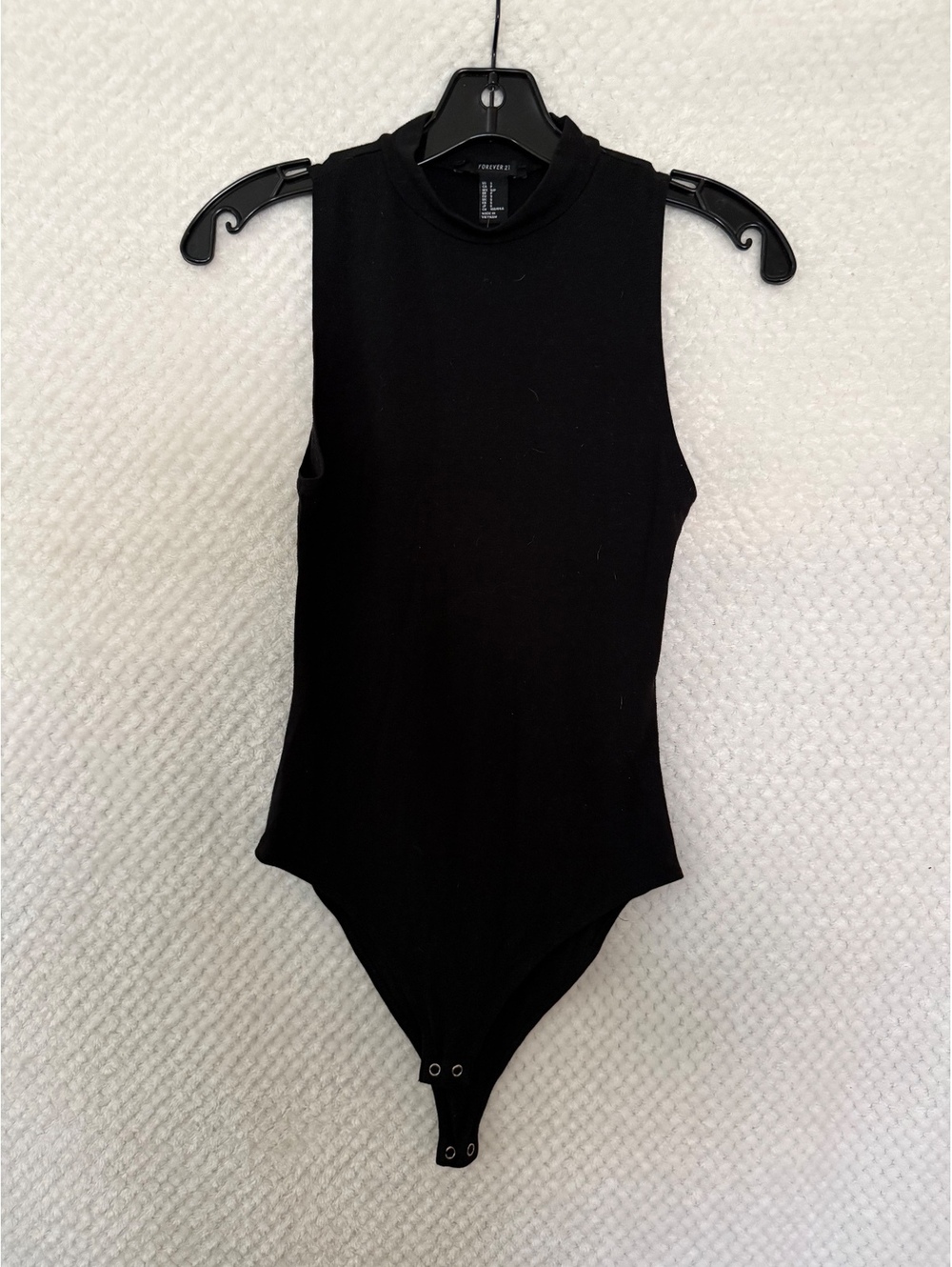 Forever 21 Black Sleeveless Snap Bottom Bodysuit Size Small